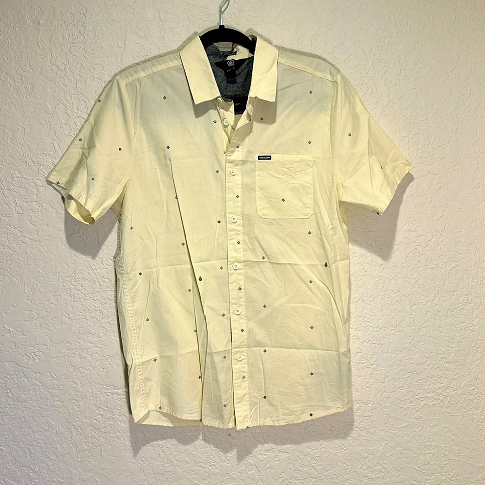 Volcom Button up